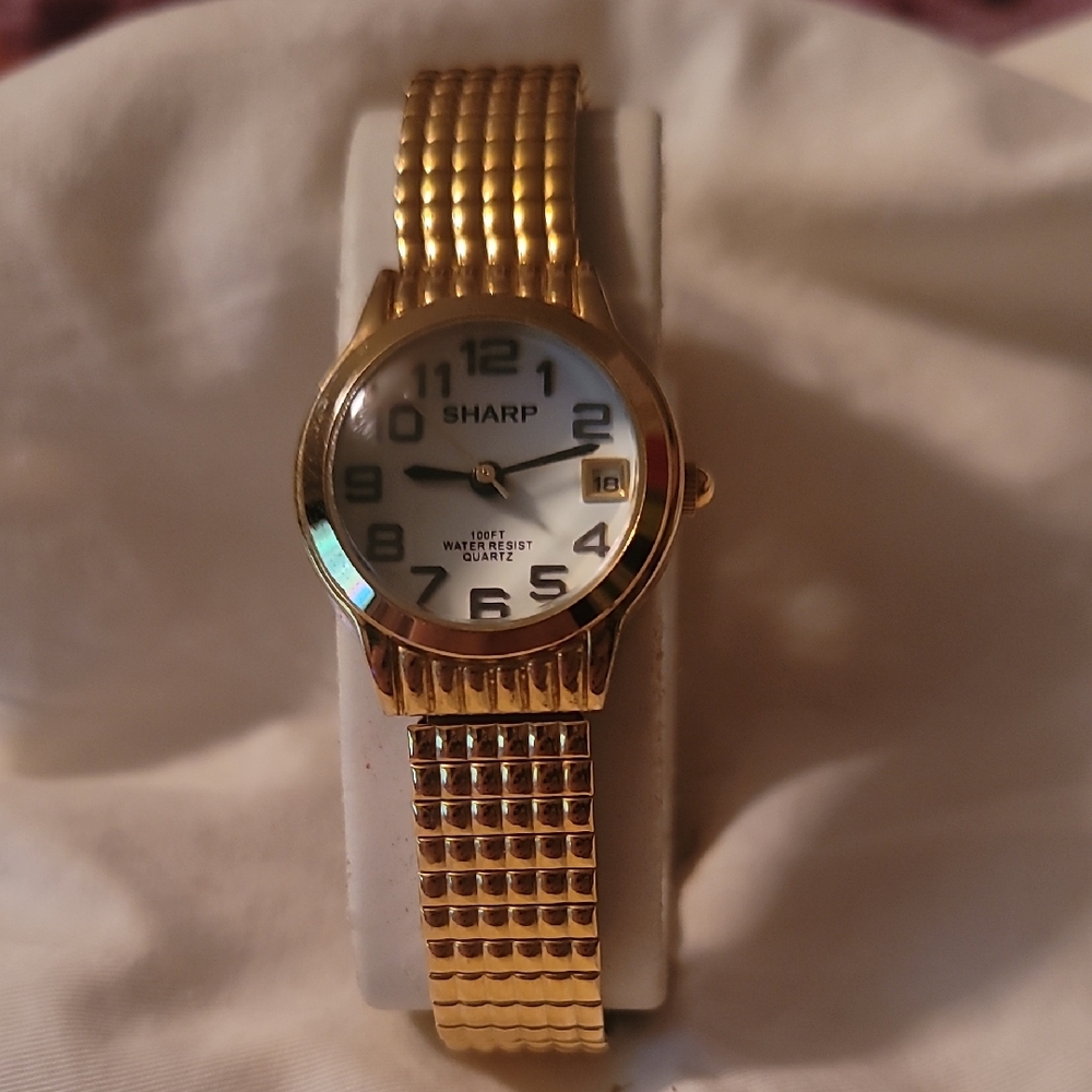 NOS NEW Sharp‎ Ladies Watch Date SHP 5105 Vintage Goldtone Expanding Metal Band